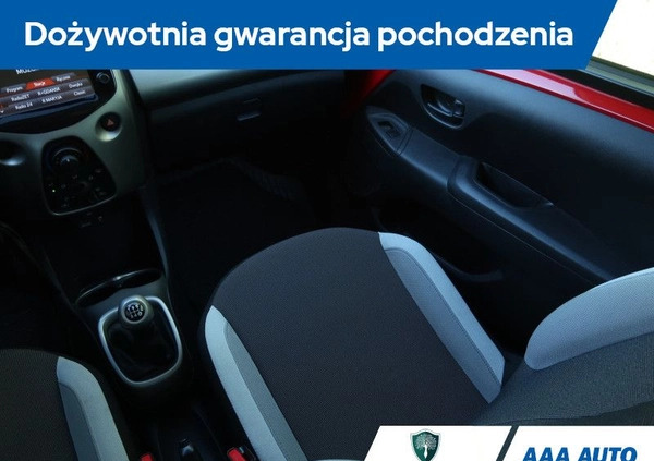 Toyota Aygo cena 33000 przebieg: 59255, rok produkcji 2015 z Miastko małe 211